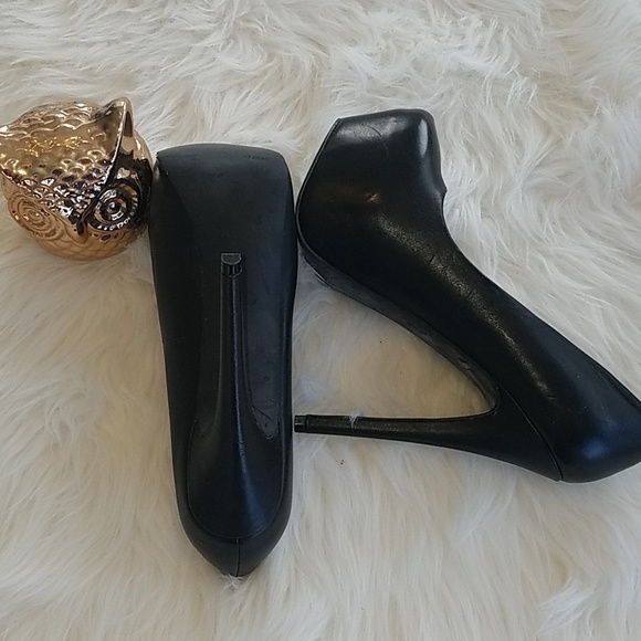 Heals - Picture 4 of 4